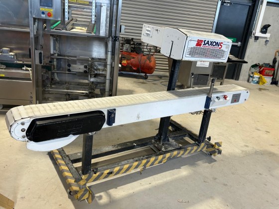 Saxon 5 Bag Sealer with Conveyor Pic 01